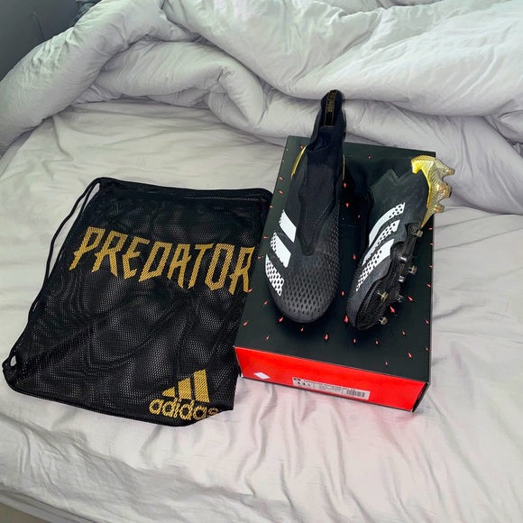 Soccer cleats main image 5